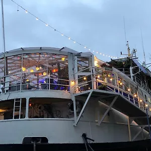 Botel Loginn, Stoccolma