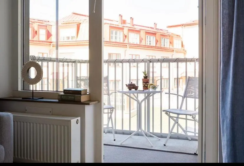 Fresh And Cosy Apartment In The Center Of The City Стокгольм
